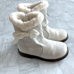 Eli 1957 White Ice Boot with Velvet Bows